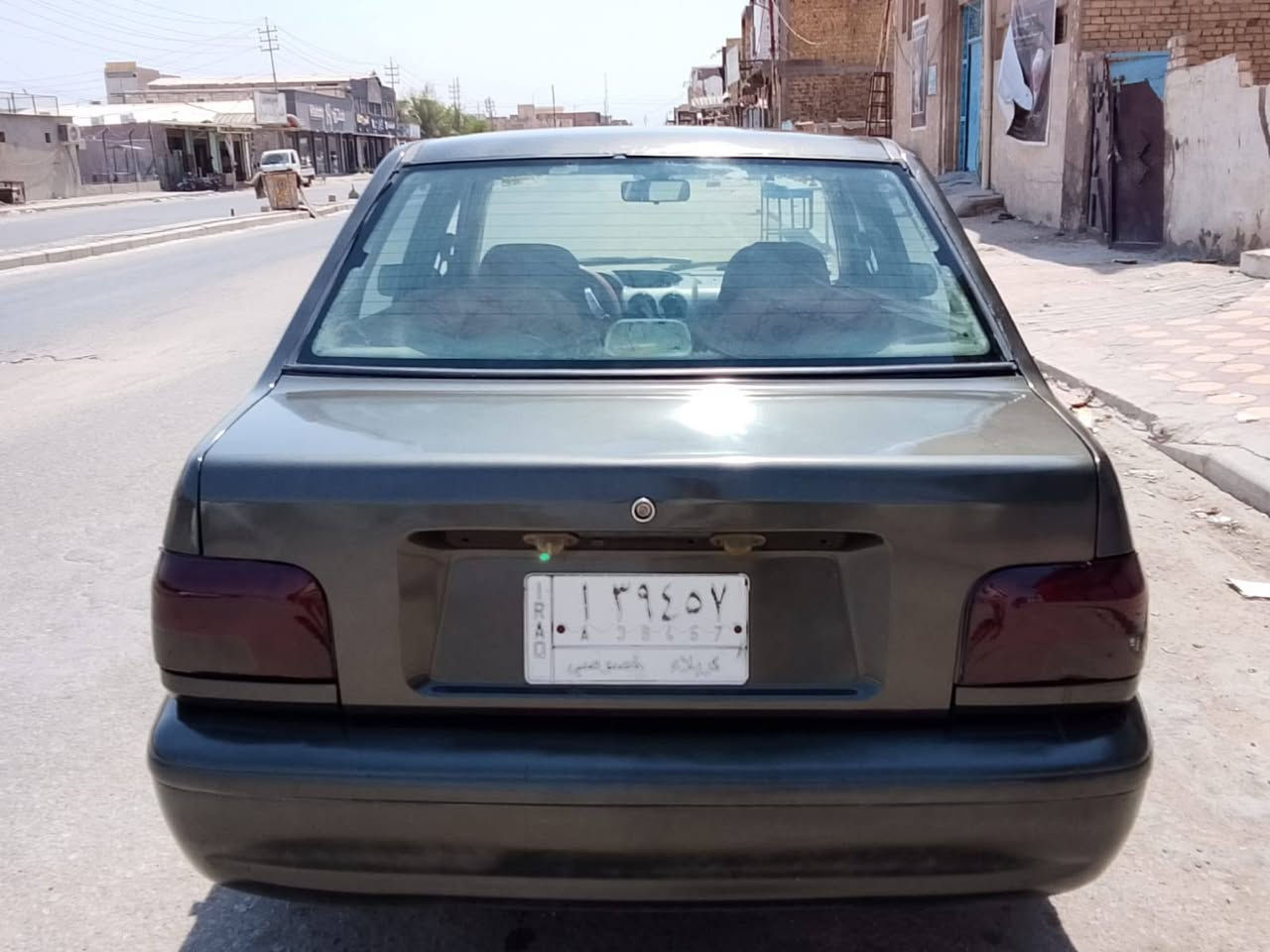 سلام عليكم سايبه للبيع مديل 2014 سيارة نضيفه كلش وحلوه الله شاهد متعوب عليهه كير مكينه شواصي ٢٨ وبيها مجال شراي تصل ***********
