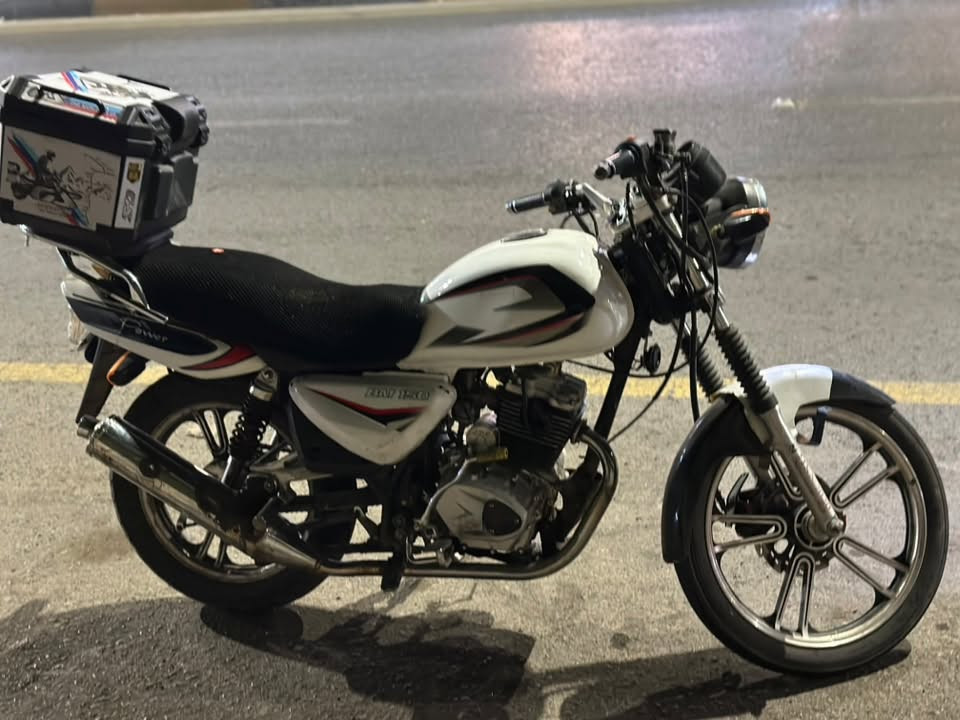 دراجة جني 200cc
محرك 200 🔥
نگره سلف شرط ⚡️
وايرمنيه شغالة كامل ⚡️💥
دراجه ما ناقصها شي شغل واطلع 
شرط الفحص ‼️
السعر 550 الف 🔥🔥
للأستفسار الاتصال ع رقم : ‭***********‬

