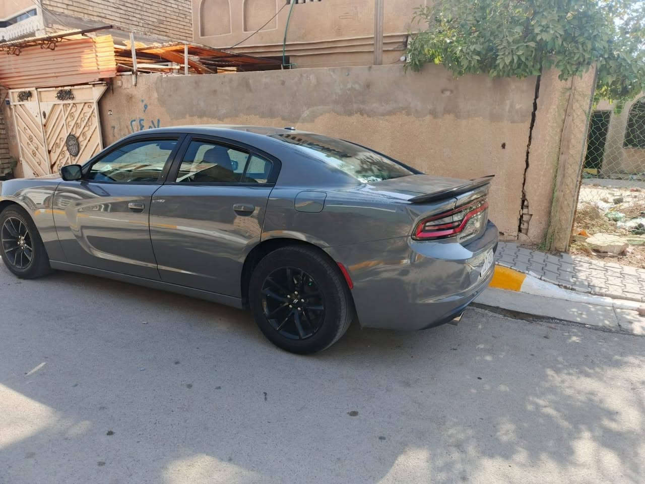 السلام عليكم جارجر 2018 اصل ماشية 110 رقم بغداد باسمي حادث امريكا كلير 3 قطع اماميات جاملغين و بنيد بدون أي قطعة مفتوحة بدون ايرباك مكان السيارة بغداد الحسينيه سعرة 175$ رقمي *********** ما متواجد ع الفيس
