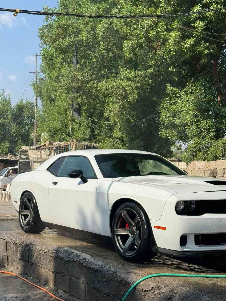 السلام عليكم
جالنجر ٢٠٢٠ sxt 

محدث هيلكات ماشيه ٦٩

مواصفات معروفه 

حادث جاملغين امامي وجاملغ خلفي 

وبالعراق صار بيهه جاملغ خلفي ايسر 

يعني 5قطع بيهه

رقم اربيل تريد تحويل او وكالة 

مكاني بغداد 

السعر ١٤٠$

***********
