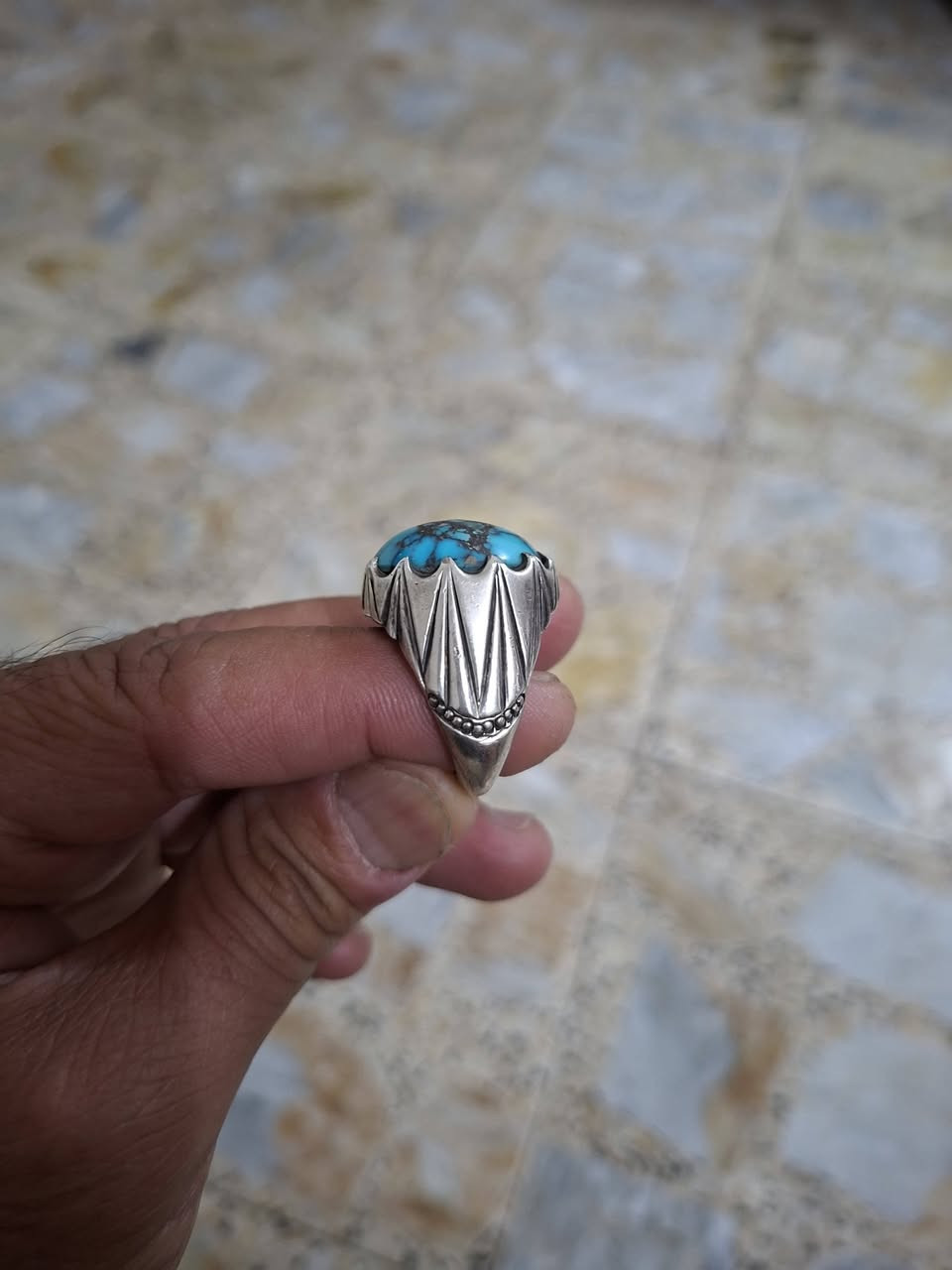 عارف مقاس ١٧ و نيشابوري مقاس ١٧ رقم الهاتف ***********
