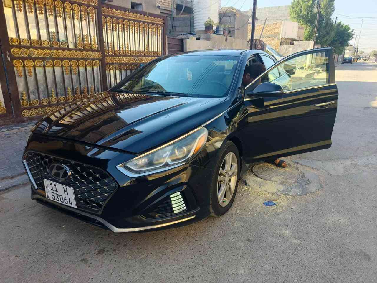 السياره ليبل واحد كفاله عامه اعلى فئه 
بصمه رادارات فتحه كشنات جلد وتدفئة 
سبورت دبل كزوز شفتات سرعه ماشيه 112
السياره برغي ما مفتوح بيها لا بلكشر ولا بل محرك حادثها جاملغ خلفي وقبق جنطه مبدل بلادي نفس اللون بدون صبغ والجاملغ الثاني فقط الكرن وصورة الحادث موجود 
ب125وبيها مجال بغداد حسينيه *********** بغداد, العراق
