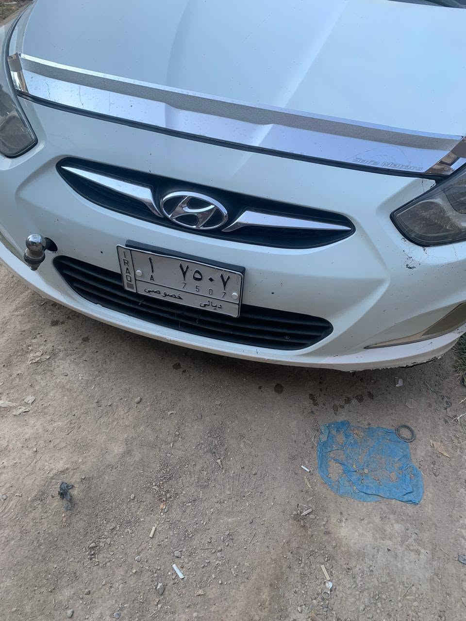 اكسنت ٢٠١١ • مكينة ١٦٠٠ • فتحة سقف