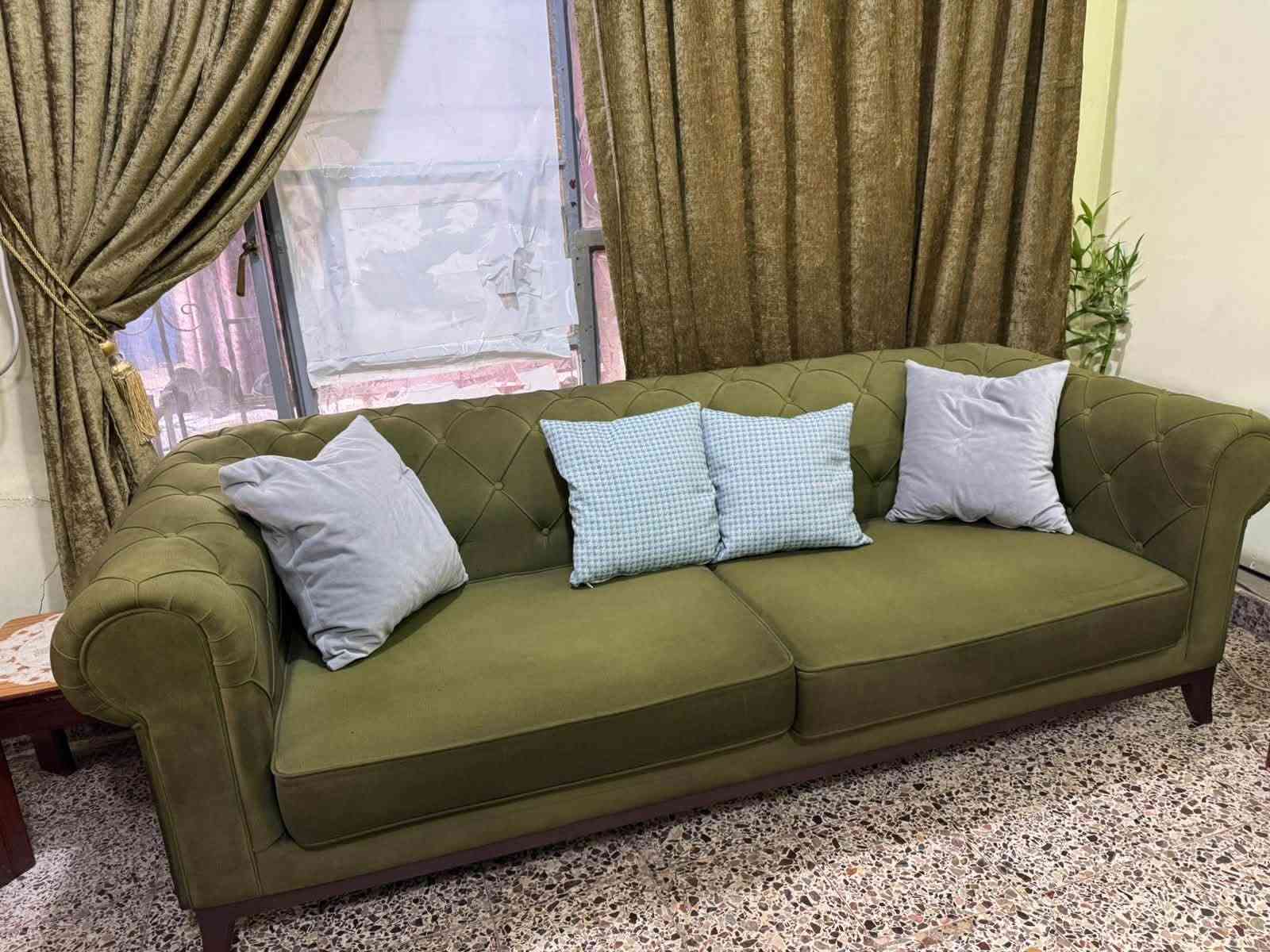 تخم وغرفة نوم مامستخدمات من مكاسي مول تركيات مكان الغزاليه الاستفسار ع الرقم واتساب ***********
