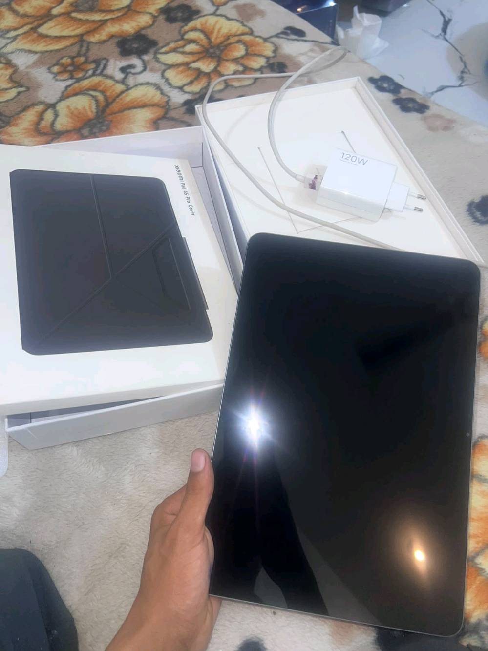 السلام عليكم شاومي باد 6s برو نضيف كلش  مواصفات الجهاز   شاشة حجم كبير 12.4 انج  معدل التحديث للشاشة 144Hz✨  دقة الشاشة ٣K 2032 × 3048 بكسل  معالج 2 Snapdragon 8 Gen 💓💯  سرعة الشحن : ١٢٠w ⚡️ ذاكرة تخزين كبيرة الحجم : 512GB 📂✨  رام : 12GB🔥❤‍🩹 الكاميرا الاساسية :  50MP 📷  الكاميرا الامامية : 32MP 📷  بطارية حجم كبير 10000mAh🔋✈️ أربع سماعات تدعم  Dolby Atmos و Dolby Vision 🔊  بصمة جانبية وبصمة وجه😍  السعر : 560 فقط🤍💫  +هديه حافضه مغناطيس♥️ يوجد توصيل