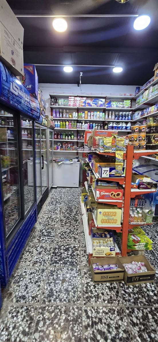 تجهيزات أسواق • ٥ عارضات ثلاجة • ٢ مجمدات