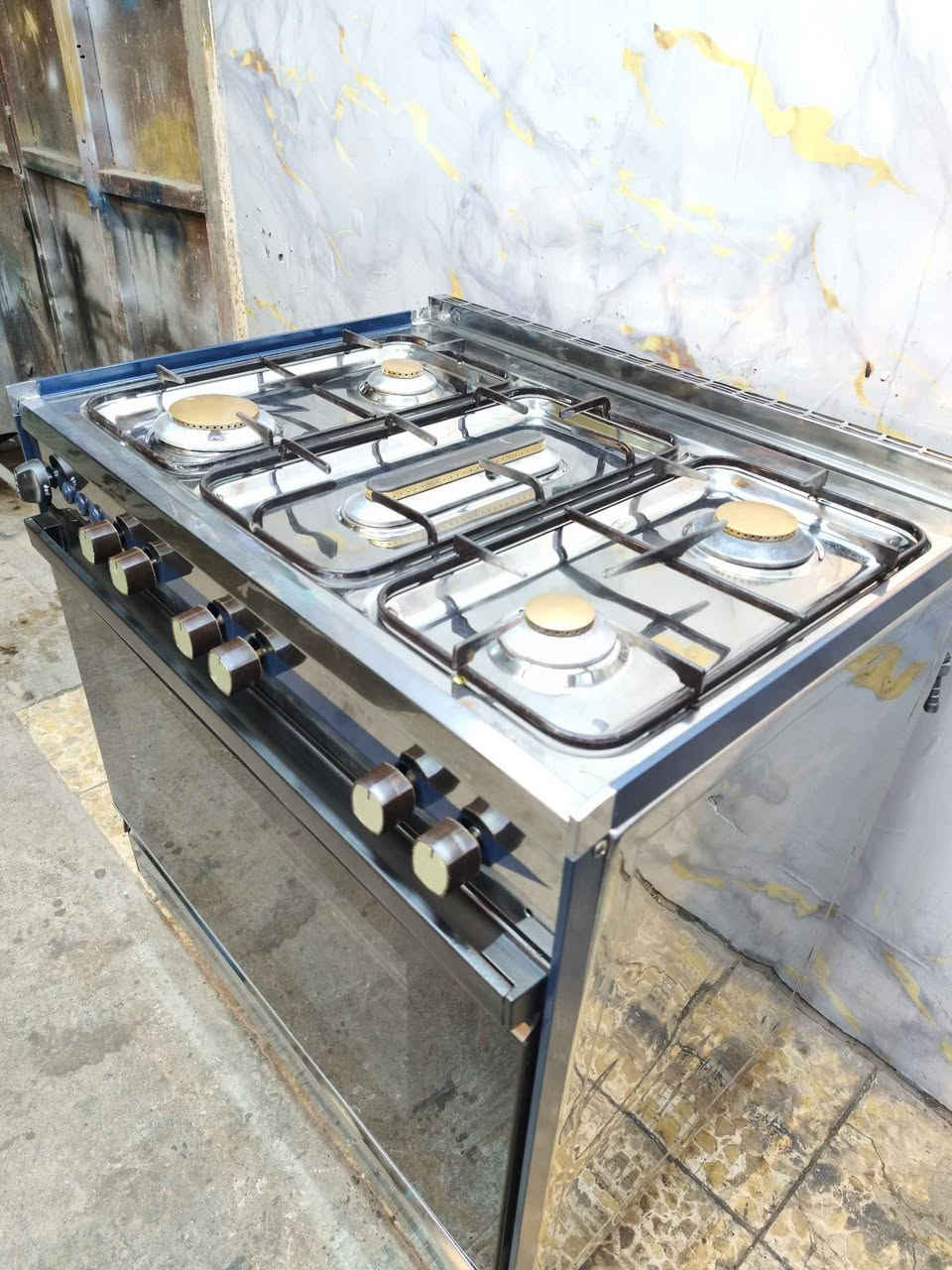 ***********
طباخ عشتار الباب الاول 
نضافة الطباخ 100/95
الحجم 60×80 ضمان 3 اشهر 
للتواصل من خلال الصفحه اوتساب بغداد, العراق
