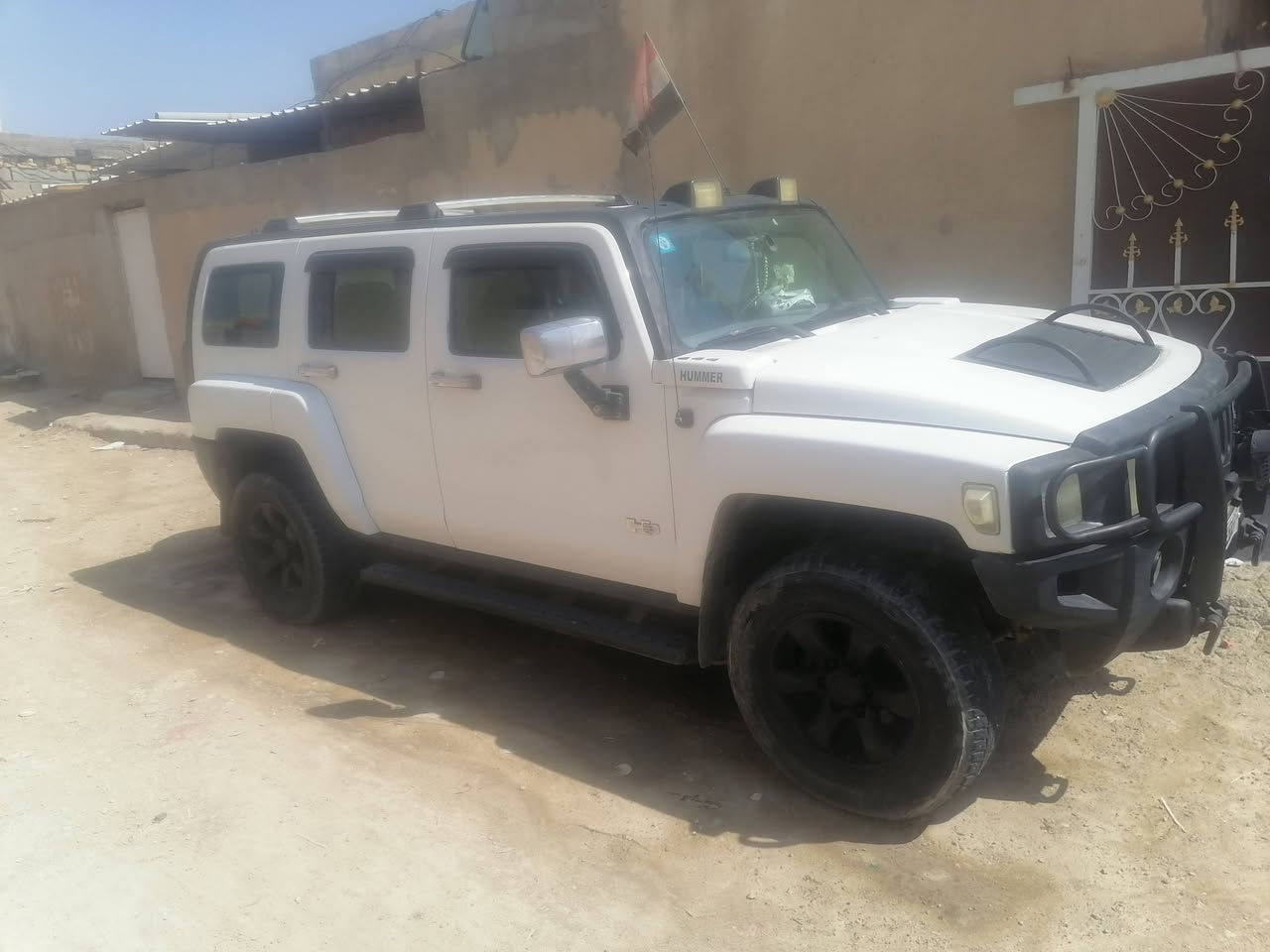 للبيع او مراوس همر جديده موديل ٢٠٠٧ خليجي مكفوله رقم بغداد دولي بسمي
***********
