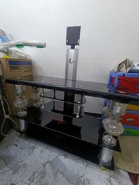 ميز شاشه لل بيع رقمي07714923490 السعر 50 وبي مجال بغداد حي اور أم الكب...