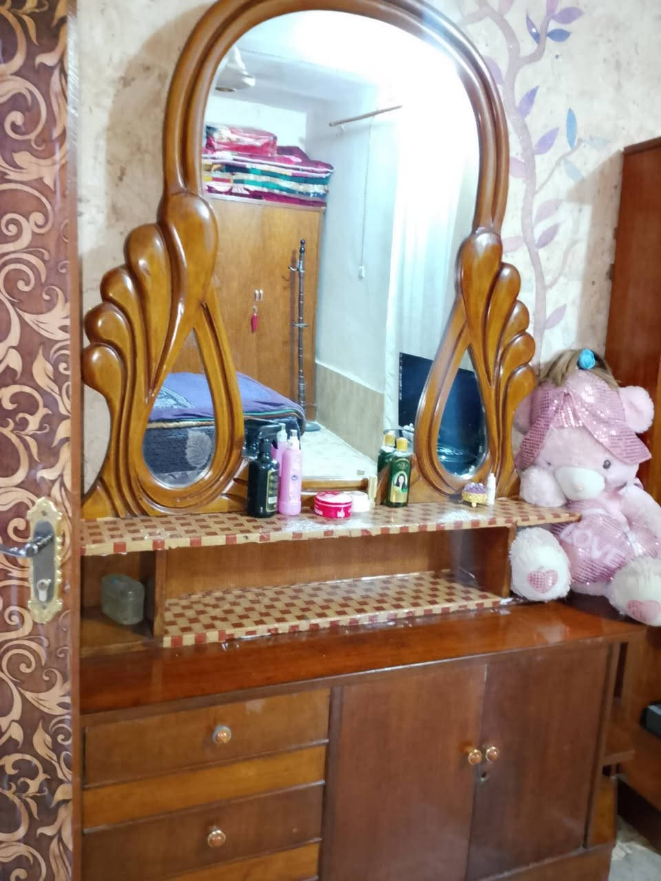 غرفة • للبيع • بيه مجال