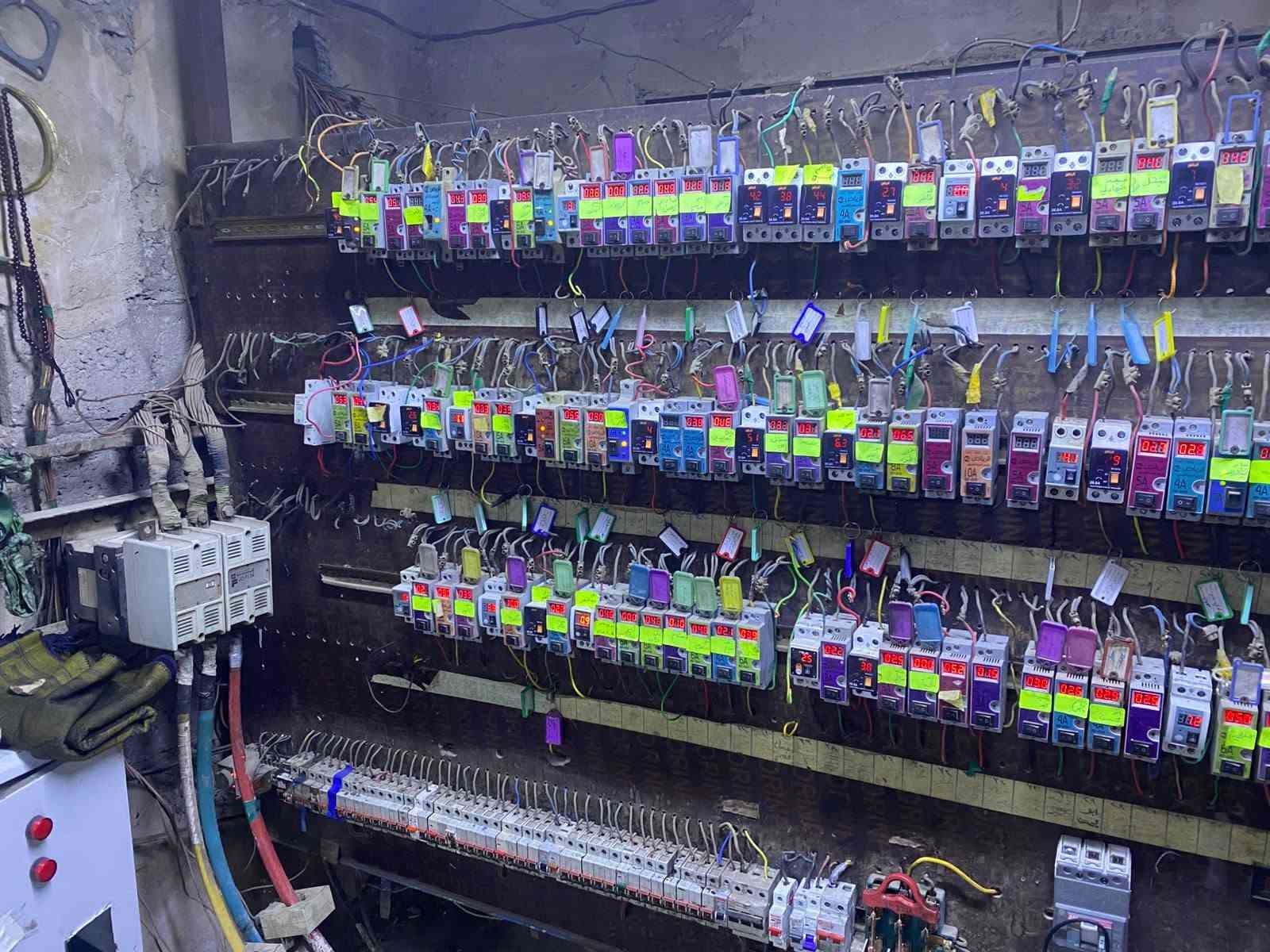 موقع لبيع الحمل ٧٥٠ امبير صافي في مدينة الصدر قطاع 16بيه مكاين عدد اثينين بيركز ٢٢٠٠ وسكانية ١٣ بم ميكانيك ٨٨بيه حصه ٣٠٠ كيفي الكاع لدوله على ساحه مو إيجار‏‪ مكلف بنشر تواصل‏‪***********
