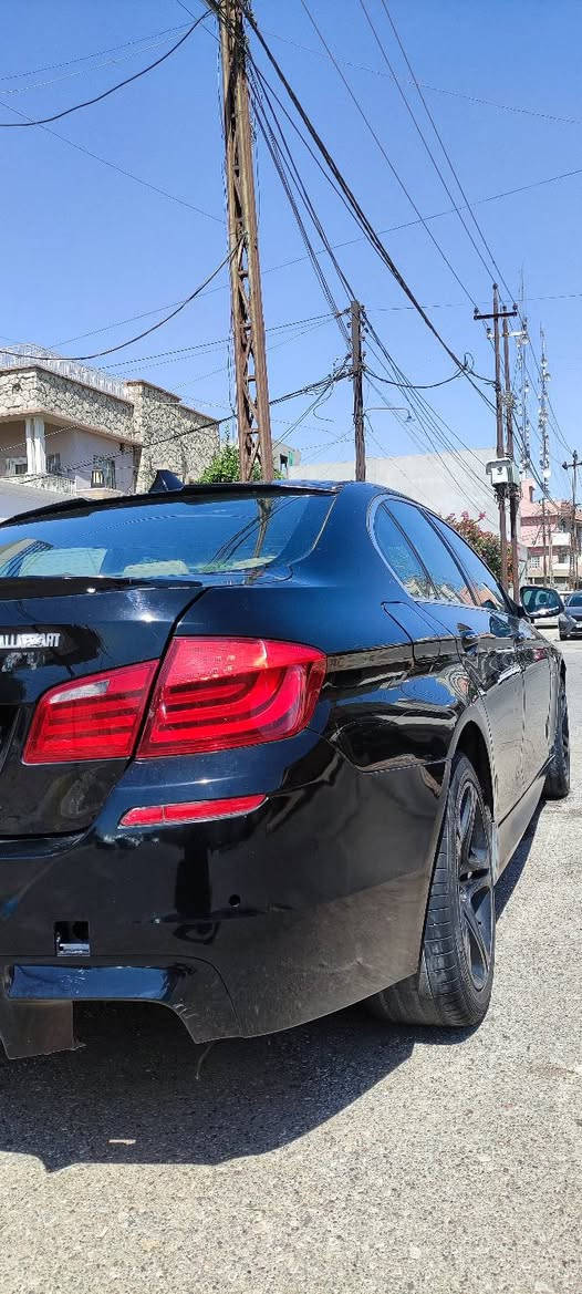 بيع او مراوس حسب القناعة
BMW F10 -2010
530i
محرك N52B30
گير ZF8HP ثمن نمر 
بي مكانين بارد وصندوق جارد
وشبر مامصلح باب سايق مشتريلة باب بعدني ماشادة 
يحتاج برمجة محرك وگير ومشط وشاشة دعاميات M امامي خلفي 
داخل اوف وايت كامرات 360°
حساسات امامي خلفي 
اوتو هولد تبريد قطعتين 
كشنات تدفئة
لايتات جدد زينون بلاد بس الايتات اخذتهن ب 700$
رقم سليمانية القديم تحويل مباشر وكالة باسمي
مكان كركوك ***********
سعر 135$
بي شغل برمجة شوية وتصفير كركوك, العراق
