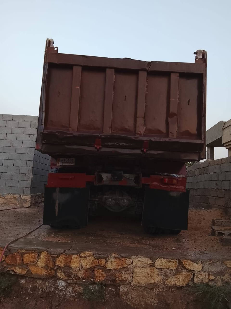 سلام عليكم سكانيه موديل 89مكينه 112مكينه مجفته جديد كير جديد مجموعه مالتهه لبلاديه تخم تاير بدي مايلر 16 كير 5 5مكان السياره الرمادي السعر 145وبيهه مجال ***********
