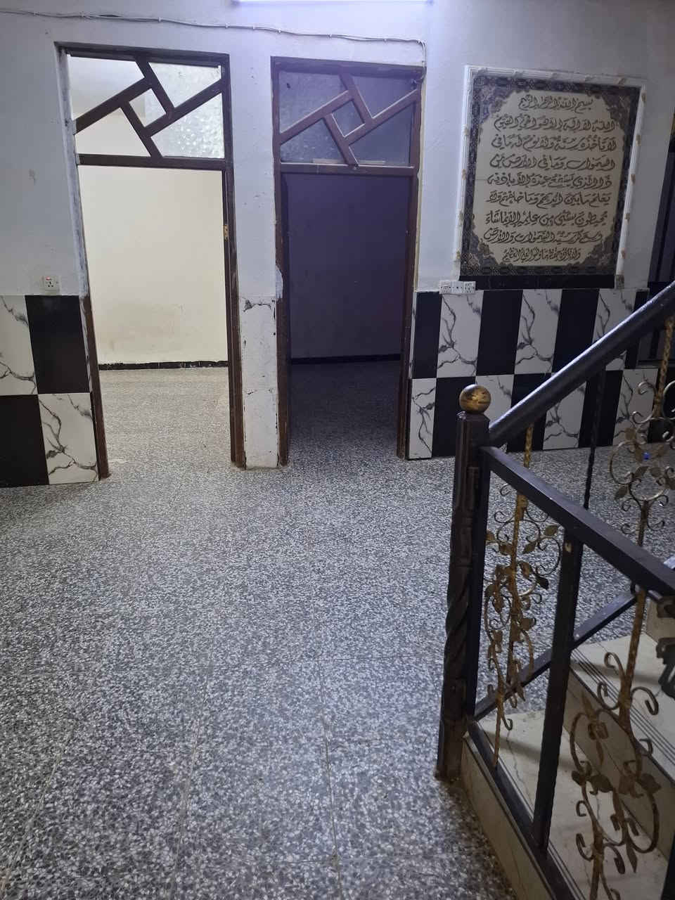 سلام عليكم بيت 200م زرعي الزعفرنيه دورصحه الثانيه سعر خاص متواجد على هذرقم ***********
