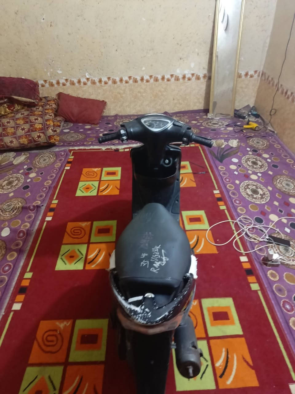 السلام عليكم دراجه ماكس عدله دراجه نضيفه 
الدراجه المكينه مفتوحة المكان ديوانية قرب سيطرة النسيج 
السعر 550  
استفسار على الرقم 
***********
