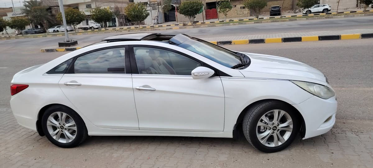 سوناتا 11 خليجي فول مواصفات عدا البصمه رقم اربيل دولي باسم شركة تحويل او مداور جاهزه كير مكينة تبريد حداديه كله جاهز 
مكاني نجف السعر 103
*********** النجف, العراق
