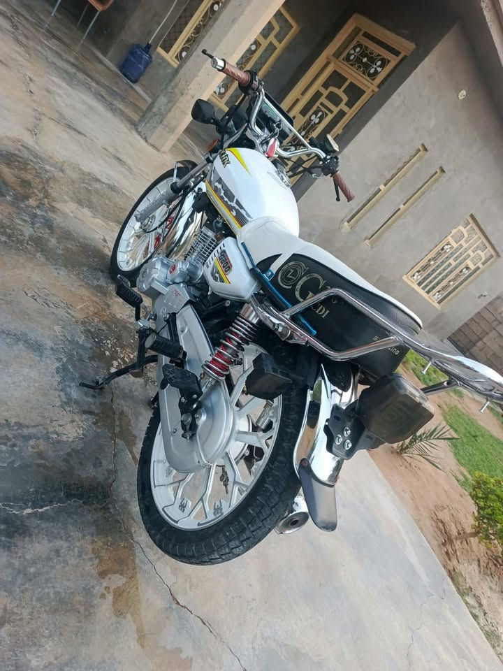 سونك • ٢٠٢٥ • ٢٠٠