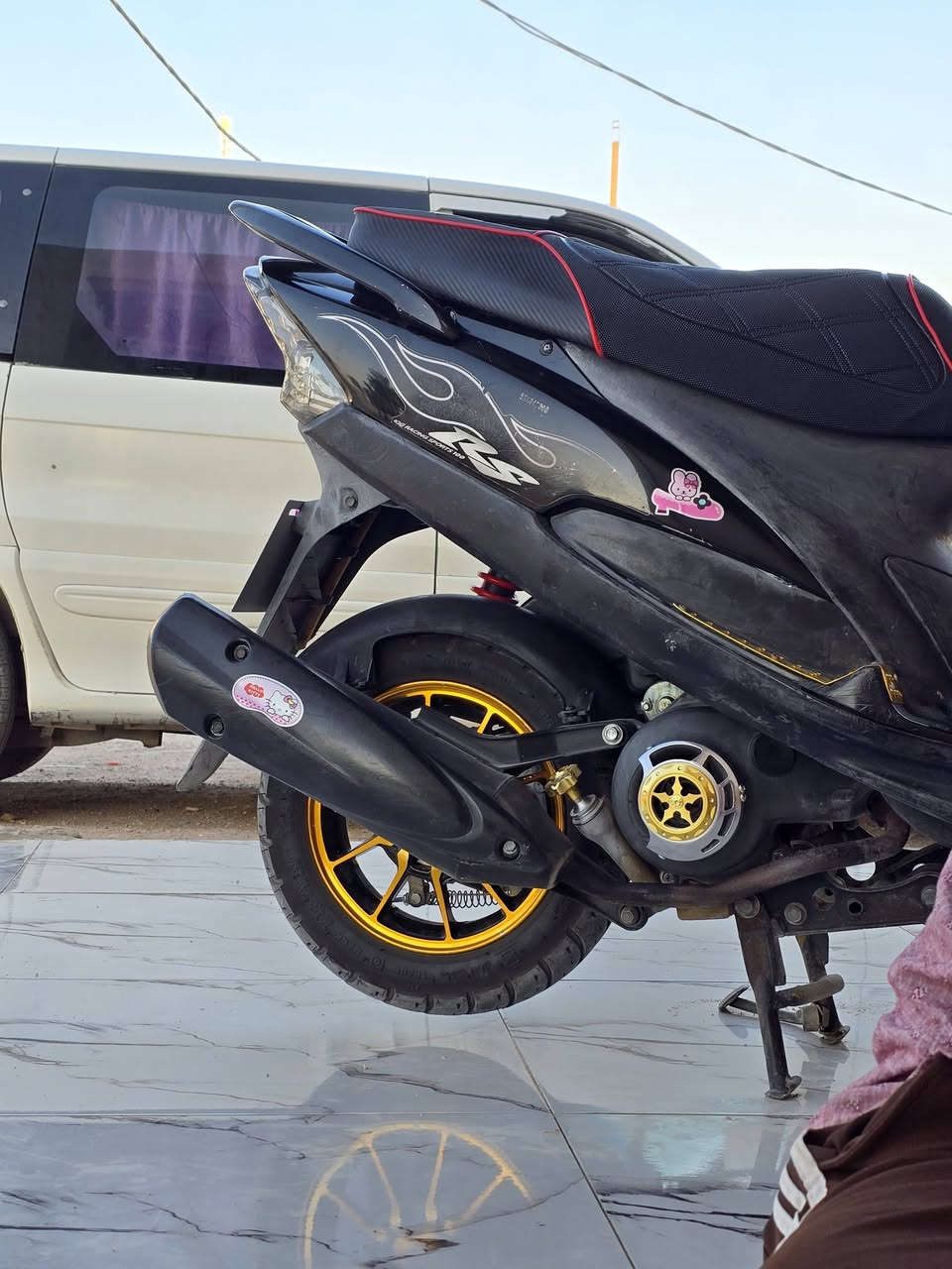 للبيع رمبه السعر مليون تزويد خارجي فقط مع دبل امامي ابلاد مع زوج ويل ابلاد دراجه نضيفه حيل كدامك رقمي
***********
