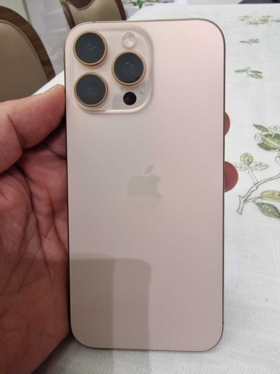 📱 iPhone 16 Pro Max | 256GB
✨ جهاز نظيف جداً وحالته ممتازة مستخدم شهرين كلشي اصلي بي ما متغير ايشي بي

🔋 صحة البطارية: 100%

💾 الذاكرة 256

📍 المكان: بغداد-الشعب

سعرة 1250 وبي مجال شي بسيط

***********

نص مكتوب في الصور:
- 14:52 60 حالة البطارية حالة البطارية عادية تعمل بطارية iPhone هذه على النحو المتوقع. حول البطارية والضمان... الحد الأقصى للقدرة 100% هذا قياس لقدرة البطارية مقارنة بقدرتها عندما كانت جديدة. قد تتسبب القدرة المنخفضة بتقليل ساعات الاستخدام بين عملية الشحن والأخرى. عدد الدورات 4 هذا هو عدد مرات استهلاك iPhone لققدرة البطارية. معرفة المزيد... تاريخ التصنيع يوليو 2024 أول استخدام سبتمبر 2024