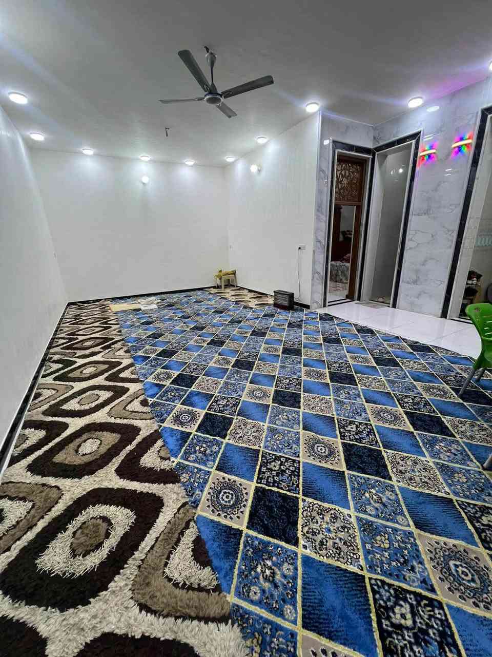 دار للبيع 430 متر واجهة 14.75 نزال 31 متر
2 نوم واستقبال وصالة وصحيات داخلية وخارجية وحديقة جنس العقار بستان مثل طابو صرف حولي الخصيمة 
***********
‭***********‬
