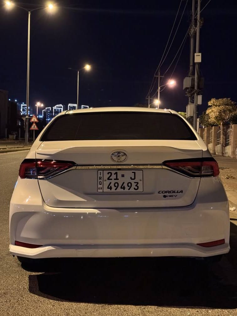 بە ناوی خوا 
Toyota corolla 2025 Hev 
سەیارەکە ٦،٥٠٠ ڕۆشتووە، بێ بۆیاخ بێ شوخت زۆر پاک و بێ کێشەیە چرکەی تیا نیە لەسەر دەقی شەریکەیە نزیکەی ٤٠٠ هەزار جوانکاری بۆ کراوە کامل جامەکانی دژە خۆری بۆ کراوە ماڵی دۆستە غرامە و تەحویل بە شەرت سەیارەکە هی مەعرەز نیە و زۆر خزمەت کراوە 

*********** السليمانية, العراق
