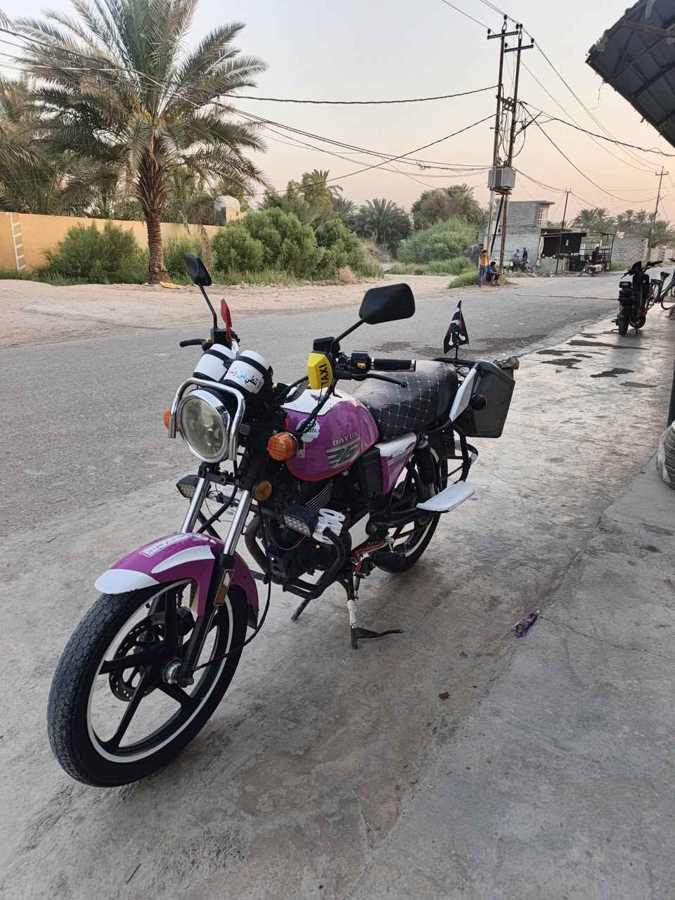 السلام عليكم دراجه للبيع دايوان 22 مرقم ديالى  محرك 200ccدراجه مكفوله المكان ديالى الخالص التحويله الرقم ***********
