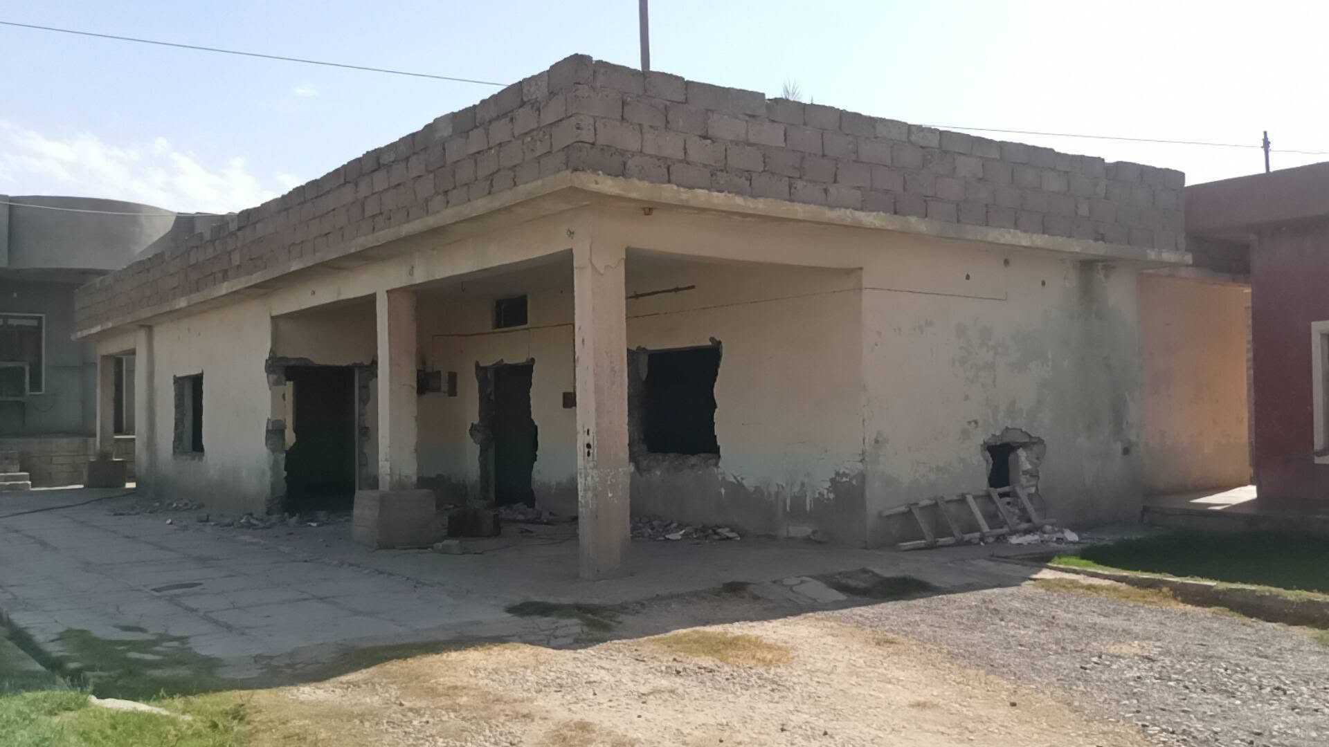 السلام عليكم
السلام عليكم مطلوب كادر تفليش بيوت
عندي هذا البيت اريد افلشو
مكاني الشرقاط قرية شكرا 
الي يحب يشتغل يتصل 

***********
