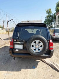 باجيرو 2006 سياره نضيفه للبيع السعر 70 ورقه وبيها مجال للاستفسار الاتص...