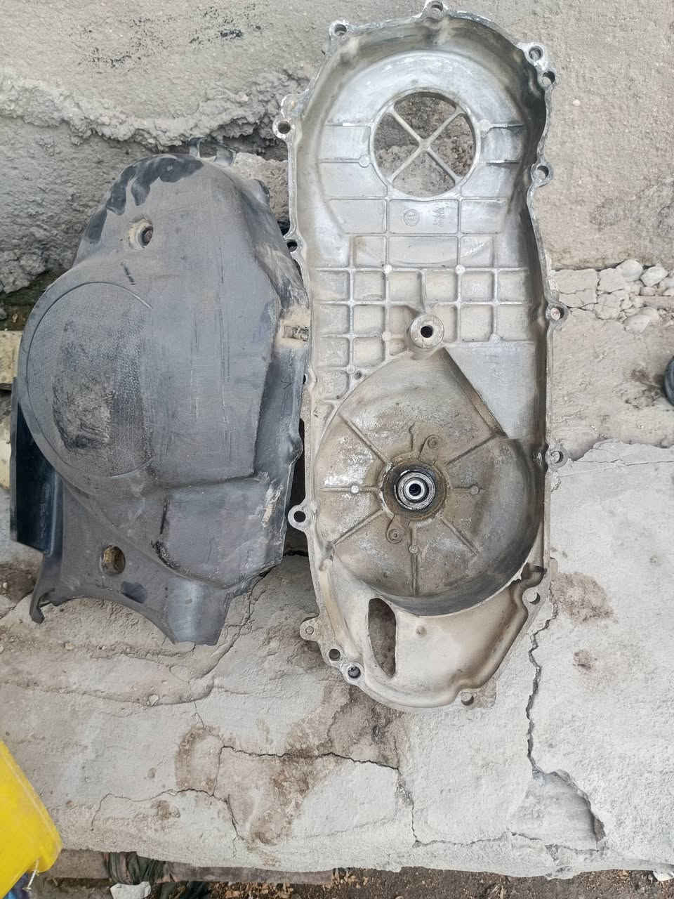 سلام عليكم كلچات امامي وخلفي وقبق هندر وقايش واتربم عل فحص وعندي كور ماجسته اس لمكان بغداد مدينة الصدر رقم ***********
