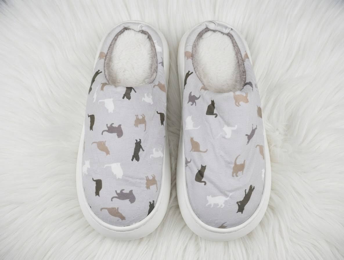 ✨ الشتا ما يحلى إلا بـ "المانتوف" الدافئ والأنيق! ✨
وفّرنا لج تشكيلة تجنن من المانتوف المنزلي المبطّن بالفرو الناعم، حتى تعيشين أقصى درجات الدفو والراحة بكل خطوة تخطيها ببيتج بهذا الشتاء❄️🧸. تنوع يرضي كل الأذواق و بسعرر خيالي، جميع القياسات متوفره للطلب والاستفسار واتساب ***********
تيك توك a_15hd@

