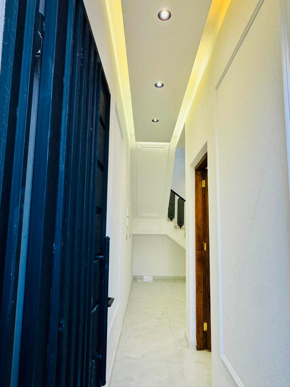 دار للبيع 100 م 5*20طابو
الجمعيات خلف محطه الوقود ثاني شارع15 المدرسه

بناء حديث الدارغير مسكون

بناء طابق ونص

***********

