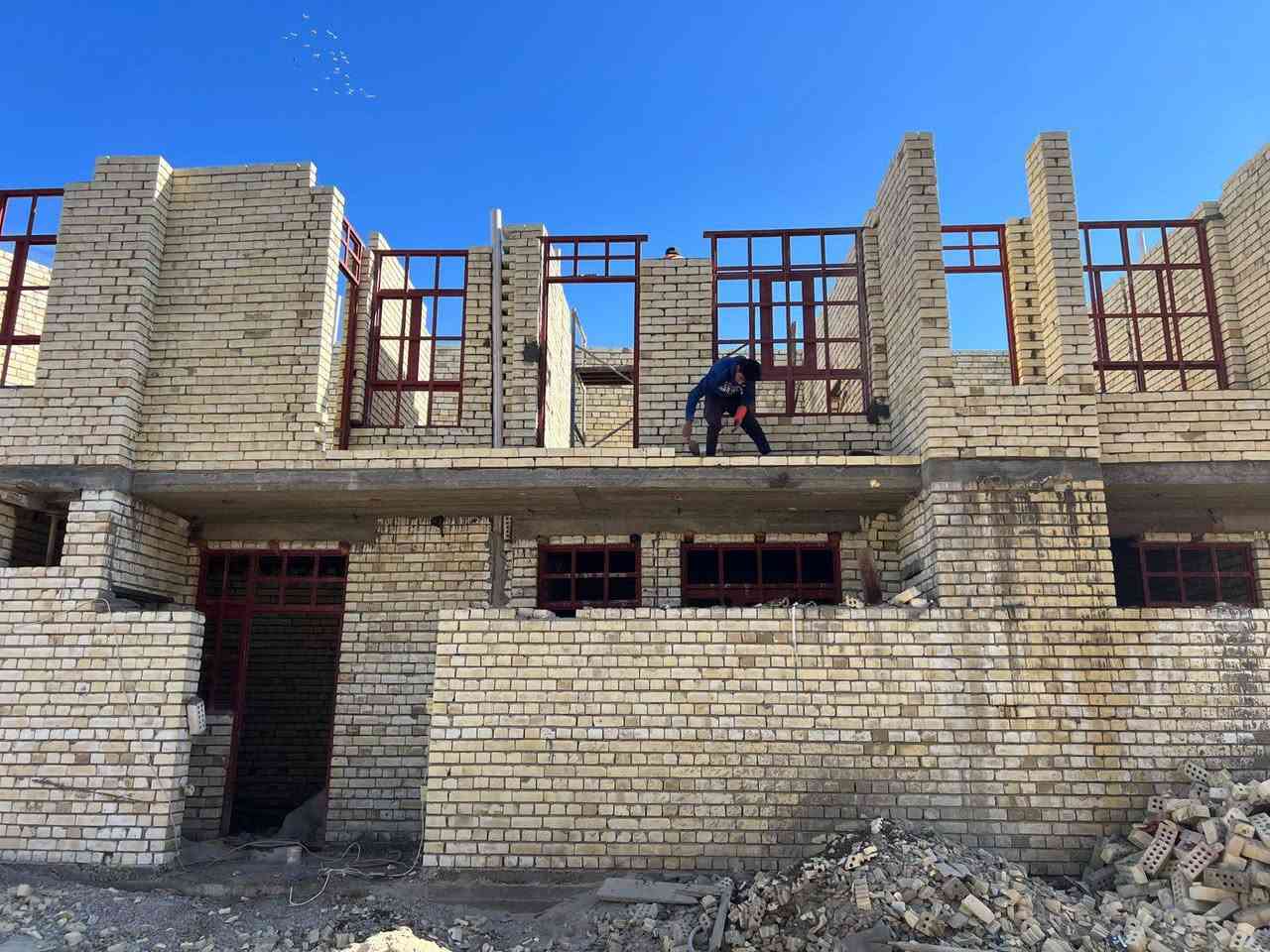 السلام عليكم
كادر 3 خلفات بناء بغداد حسب اختيار ابو البيت او المقاول او المهندس اولا الالتزام في العمل ثانيا رش البناء تنضيف الموقع 
عملنا بغداد فقط 
واتساب ***********

اتصال ***********
