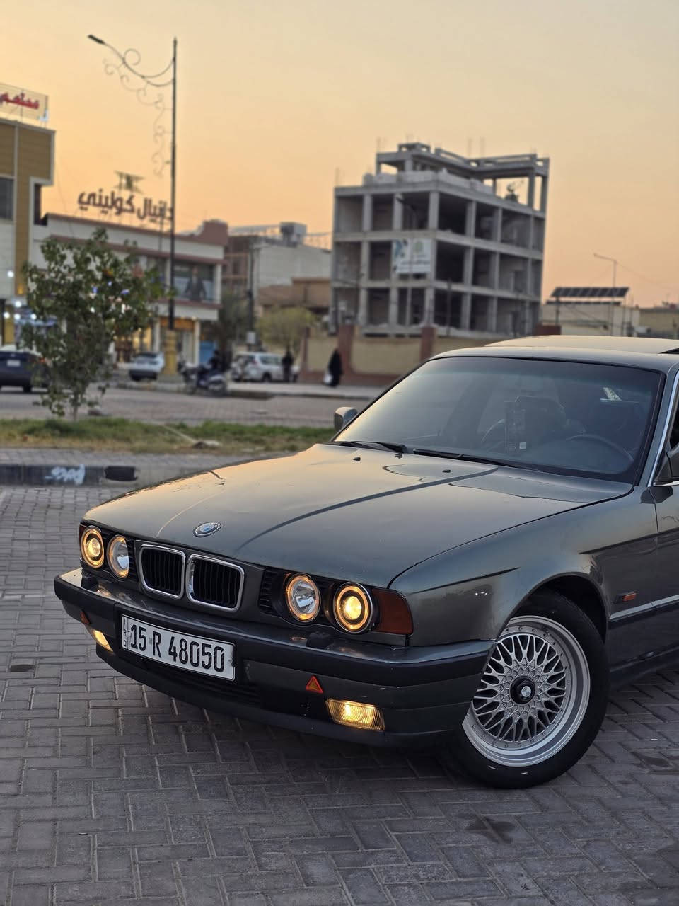 #السلام_عليكم
للبيع_او_مراوس 
ب اي نوع سيارة عدك نزل
 BMW- 520i /1993
السياره معدله رياضي بل كامل 
اصل بليته وسنويه 520
مكينه مسكرعدل i20
كيرعادي
كيرومحرك مكفولات 
كلج  رياضي 
ويل bbsرياضي اصلي
 مو تجاري
رقم انبار دولي باسمي انكليزي  مشروع وطني سنوية 2030هزة جديدة شرط التحويل 
بجم عريض لايت سوارات 
بلاجكتورات وكشاف كله شغال
غرفه جلد كهرباء فول مواصفات جديدة كشنات كارتير جدد بلاد مو دوشمة 
صاج ملكي 
 جام كهرباء  
تنته وتكم. كنتارة بلكامل
بدون ظربه ولاخياس 
نظام صوتي احترافي
  سماعات دمام
صالنصه رياضي كاتم
منضومة بانزين جديده 
حداديه امامية خلفية جاهزة
 كل اكسسوارات السياره اصلية  ناقصها تبريد والباقي شوف لعين 
مكاني كربلاء 
السعر: 54وبيها مجال حك جيتك
*********** اتصال
***********واتساب

