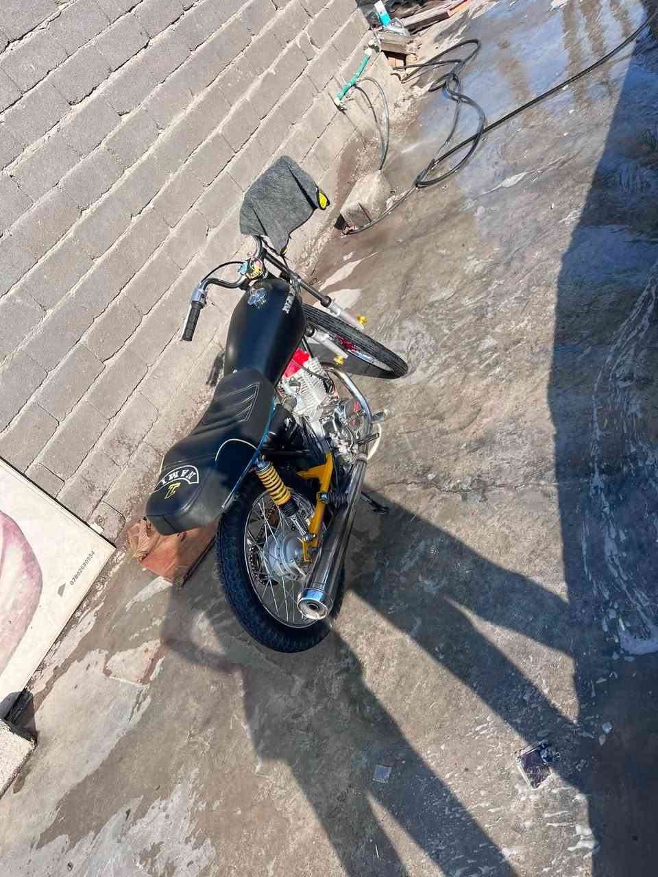 نامه تيربو كلك مكان حله ورديه خارج سعر ٤٠٠مفتوحه بس ولفات تعمير ٢٦ شاصي ومكينه ***********

