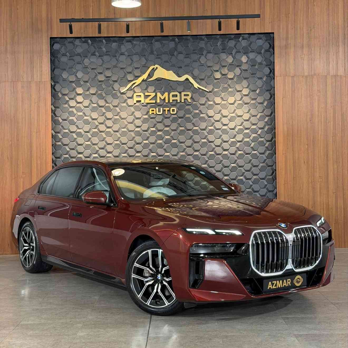 فخر الصناعة الالمانية🇩🇪
BMW 740i (2025)🔥

‎ماشية : 20 الف ✅
لون اكثر من مميز دم الغزال🩸 داخل كريمي

‎مواصفات السيارة فول الفول 

ابواب شفط

بنوراما Sky lounge

جكات

سماعات Bowers & wilkins

داتاشو

ناضور بيها

‎تشغيل عن بعد

رادار امامي و خلفي

اوتو بارك

٤ كامرات

صندوك شفط

انارة كرستالة متعددة الالوان

كشنات جلد 

كشنات تدفئة و تبريد

ستيرن هيتر

كشنات كهربائي

كشنات ميموري

ويالة M بلادية

ستيرن M بلادية

شاشة بالابواب الخلفية(تحكم مواصفات السيارة)

تصاميم (My mode) تبديل الاوضاع

اوتو هولد

تحكمات كامل الستيرن

تغير اشكال الكيج

مواصفاتها متخلص و بعد هواية متنذكر

السعر : 795$ ورقة

للاستفسار : ***********

العنوان : السليمانية المعارض الجديدة شركة ازمر اوتو معرض رقم ٣٤
