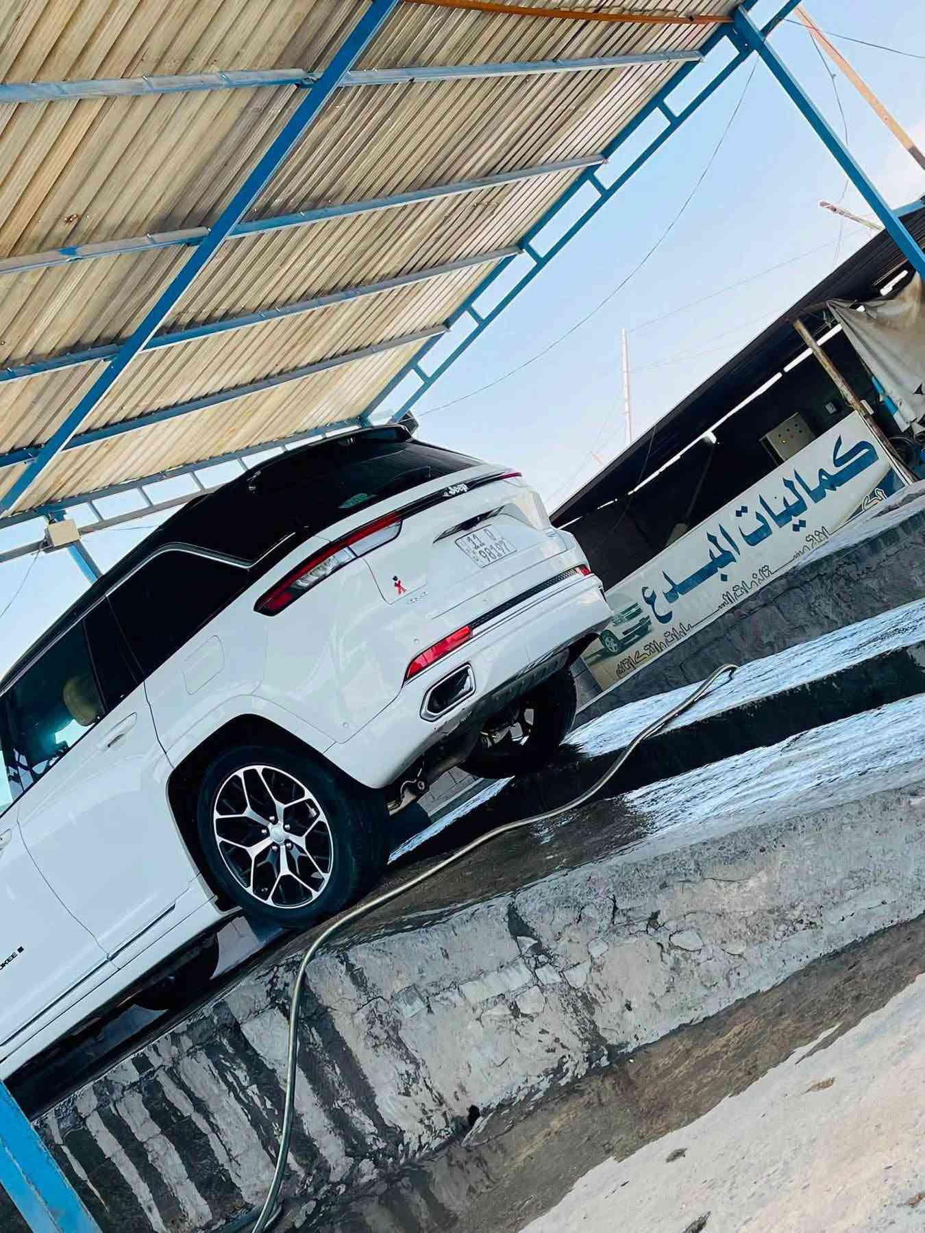 جراند شيروكي سومت • ٢٠٢٤ • رقم بغداد