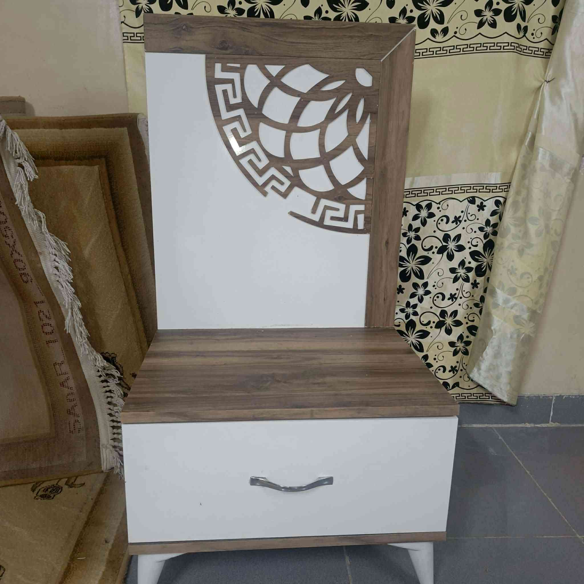 غراض للبيع سعار مناسب الاتصال ع الرقم ***********
