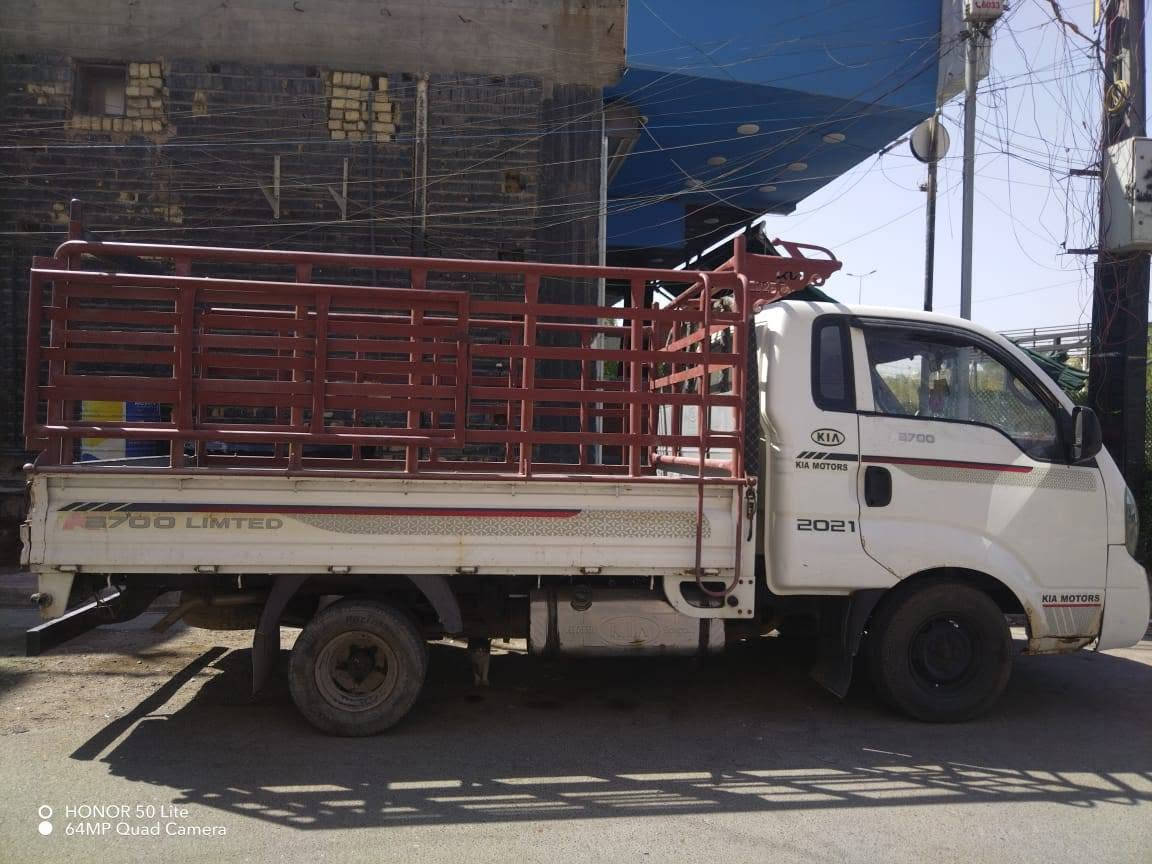 سياره حمل بينگو موديل ٢٠١٤ محرك ٢٧٠٠ رقم واسط سعرها ١١٠ نظيفة  مكان بغداد حي الجهاد   لا ضربة و لا صبغ و بيها مجال
تواصل وتساب ***********
