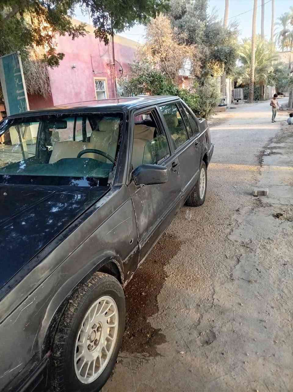 فالفو 960 • موديل 1993 • مداور ثاني