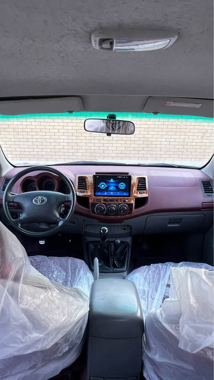 Toyota hilux 2009 4*4

مەرزیە ٢٠٠٩ دەبل ئەکسل ناو سۆر ٤ پارجەی سبوغە دوو دەرکەی لای سەکن چاملغ و بۆنیت پێشی لێدرای نیە بەینی دەرکەو چاملغی ژۆرێی هەیە زۆر نیە تاخم تایەی نوێیە توندو تۆڵە هیچ مەسروفەکی تێدا نیە مەکینەی کرایتەوە بەشەرت هیچ عەیبەکی نیە سەنەوی بەسەر چووە 
٣٩ وەرەقە غەرامەی لە سەرە دەگەرێندرێتەوە 

داوای ١٤٥ وەرەقەی لێدەکەم 

*********** أربيل, العراق
