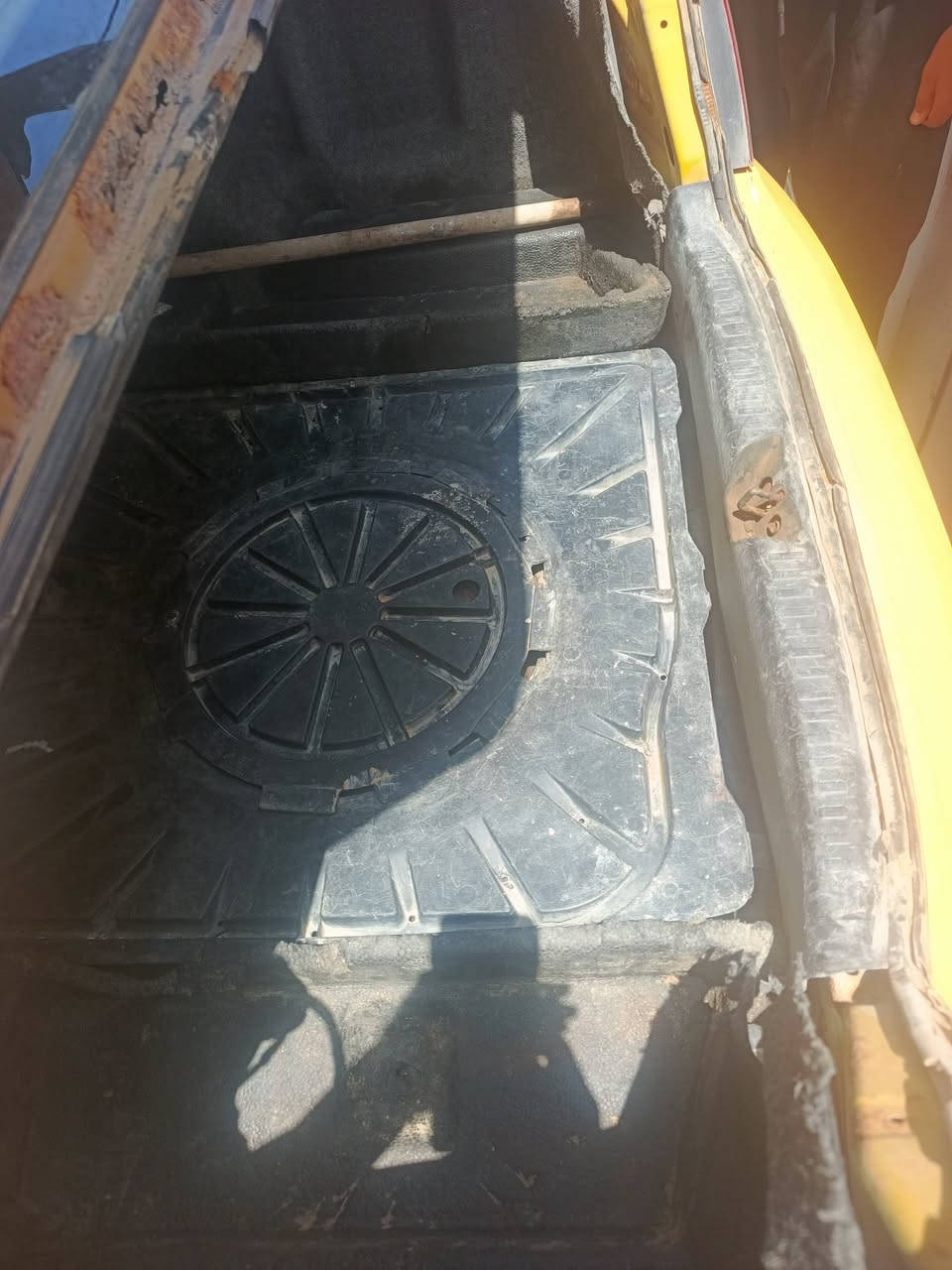 بي واي دي نظيفه موديل 11 مكينه محور كامري نظيفه حيل وكير نظيف سياره جاهزه ترايك وين ميعجبك تبريد عوزه بس غاز جاهز حداديه وره وكدام جديده كهربائيات شغاله بدون تحويل سنويه عاج السعر ،،،،،،،،مليونين وربع،،،،،،،،،مكان الناصريه قظاء لاصلاح اتصل ***********
