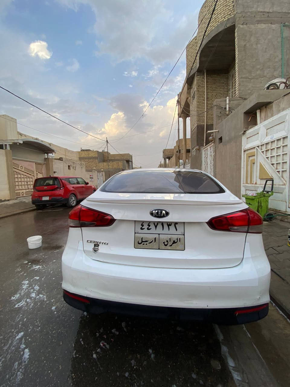 سيراتو مديل 2017 مكفولة كفالة عامة فقط بارد بالجنطة
كير ومحرك جديد مامفتوح
ماشية 224 
وباسم شركة 
السعر 118
***********
مكان نجف
