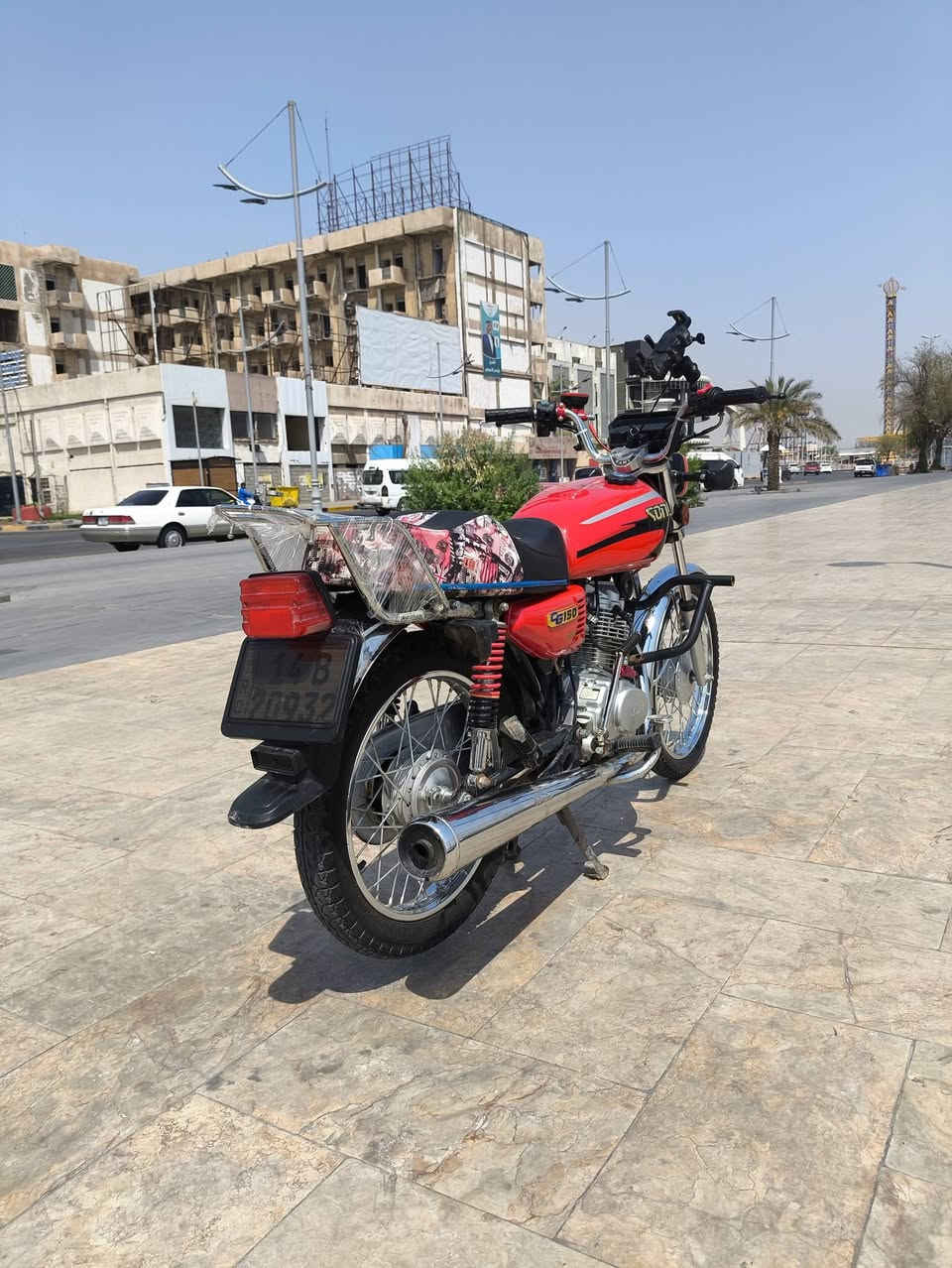 نامه شلامجه 2024 رقم وسنويه بسمي لل 2030 
نضيفه حيل شوفت عيونك تجي وتشوف 
صارف عليها هواي 
 عداد الكتروني وتر اصلي لا مطر ولا شي 
تانكي 14 لتر يعني تفول وتنساها ماتصرف 
عمبار كلج من حسين بطه هاي الغراض الكلج ماي ولا دوخت الواير نكطع
اشاير تخم سهم واليدات سولنك بيها رباعي و رماش نفس البوكسر 
دكمه فصل ناريه ورباعي 
لايت عدسات زنون 
ال وياله نضيفات وتايرات جدد 
على ايدي مكينه ما مفتوح ولا مجفت بلادي 
كهربائيات كامله من الايت للبكلايت ماكو نقص 
رايدها 1.850وبيها مجال حگ الجيه 
رقم *********** مامتواجد بل فيس
