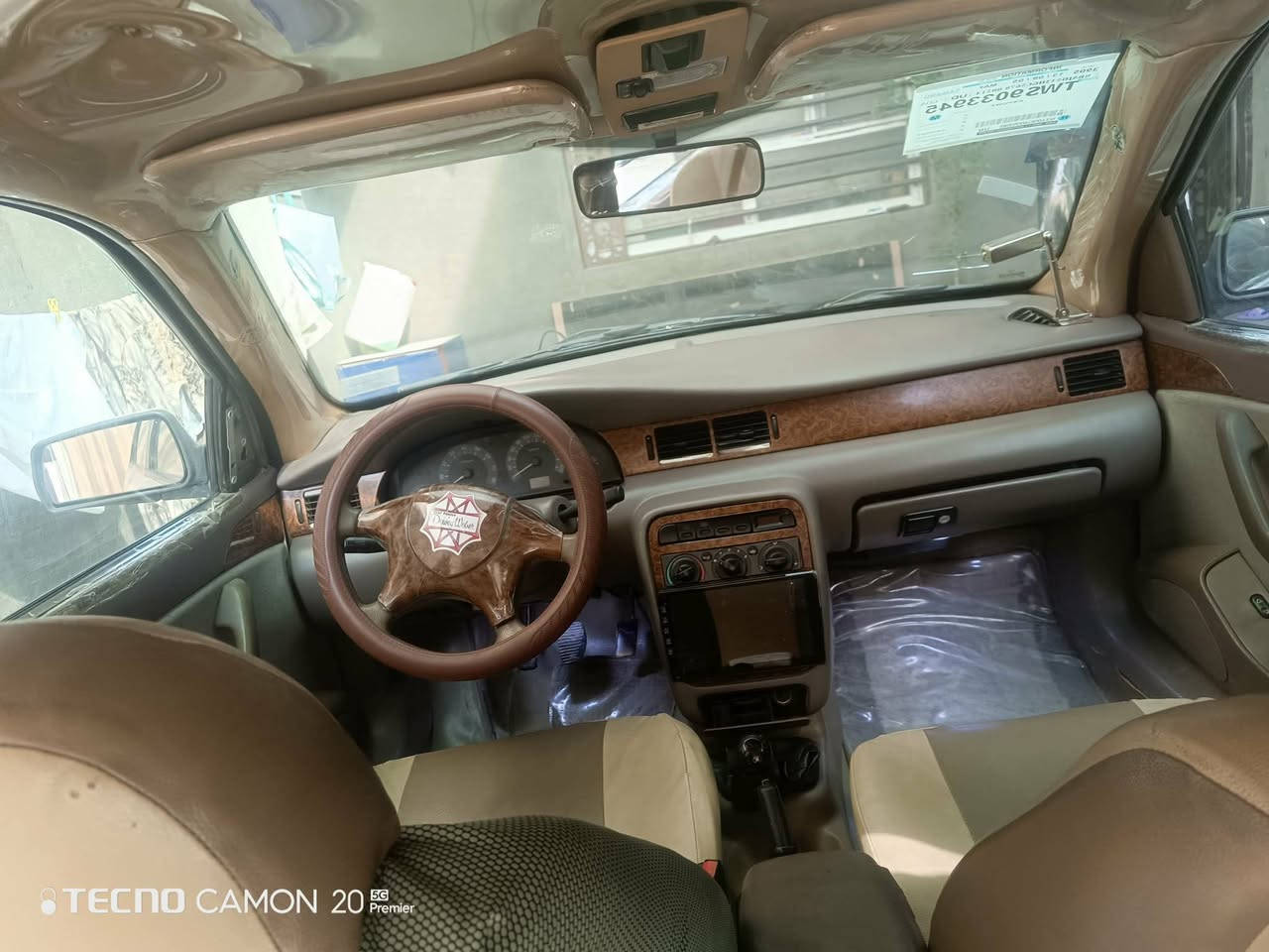 السلام عليكم سمند موديل ٢٠١٢ لون سلفر سيارة حلوة او جاهزة رقم كربلاء جديد بسمي بيهة جراد شوية مكفول من الضربة حدادية تبريد جاهز مكاني كربلاء هذة رقمي ***********
