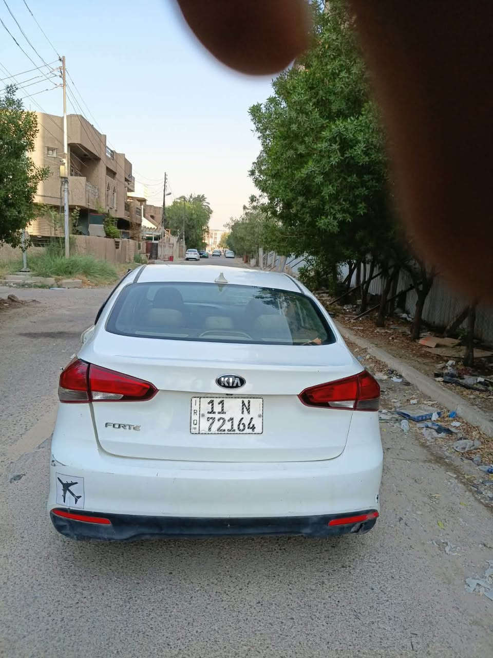 سلام عليكم للبيع كيا فورتي
رقم بغداد النكليزي 
2018 بغداد تحويل مباشر
السعر 72 وبيها مجال  
ابيع ع حادثه شغاله وتمشي واللاستفسار 
***********

