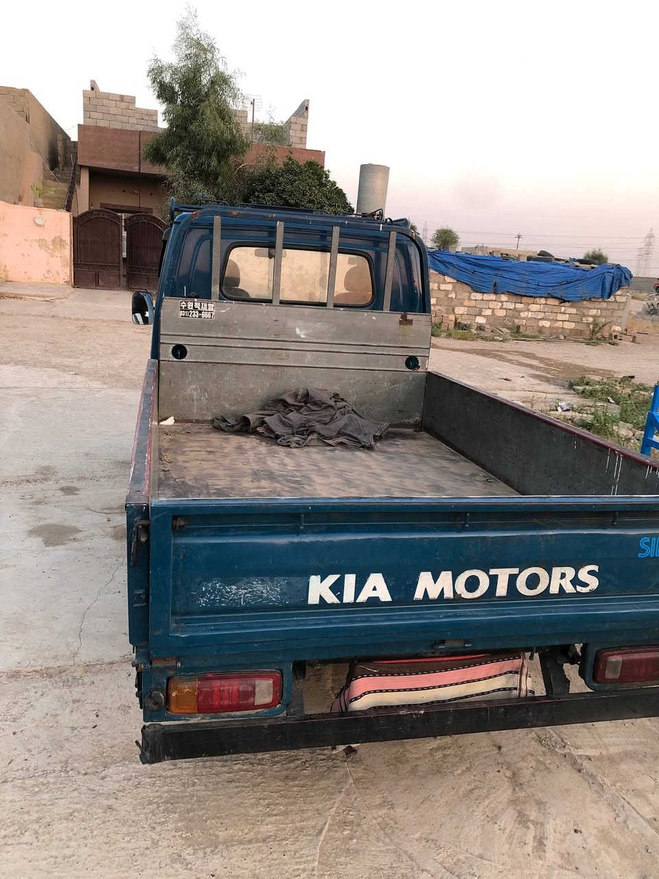 السلام عليكم كيا ام عيون موديل 2002 مكينه 3000 بداية خيط بخار ما تنقص شاصي مكفول لا كسر ولا لحيم سياره مكفوله من الضربه بيها تكحيلات بصيطه رقم بغداد انگليزي ب اسمي السعر خاص *********** العنوان كركوك
