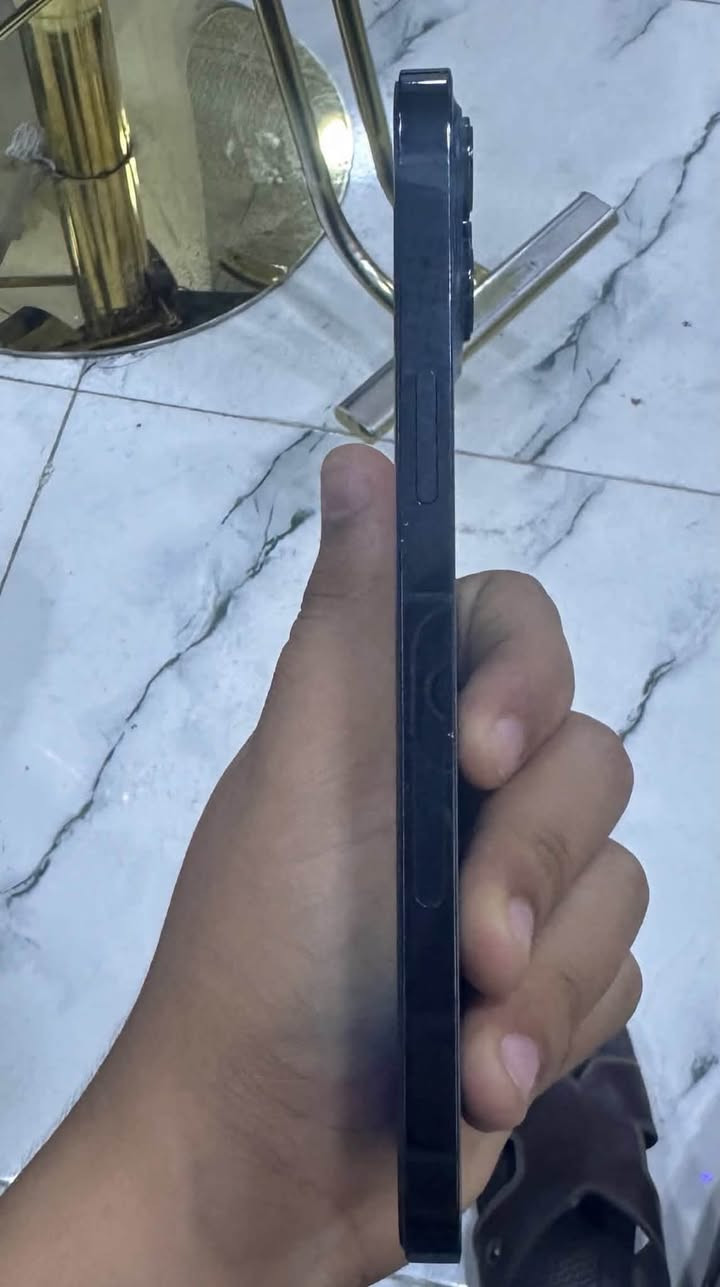سلام عليكم 12 برو ماكس البيع 
ذاكره 512 
بطاريه 78
السعر 500قفل 
وتر بروف مامفتوح الجهاز ابلادي 
التواصل ***********

نص مكتوب في الصور:
- ٨:٥٩
- مساحة تخزين iPhone
- >
- iPhone
- المستخدم: ١٩,١١ غ.ب. من ٥١٢ غ.ب.
- ٤٩٢,٨٩ غ.ب.
- التطبيقات iOS بيانات النظام
- الحجم ⇕
- البودكاست
- ١٣٥,٢ م.ب. >
- الموسيقى
- ١٠٩,٥ م.ب. >
- الخرائط
- ١٠٣,٢ م.ب. >
- المساحة الحرة
- ٨٨,٩ م.ب. >
- تحديد الموقع
- ٨٨,٨ م.ب. >
- Watch
- ٨٤,٩ م.ب. >
- الكتب
- ٧٧,٨ م.ب. >
- الصور
- آخر استخدام: اليوم
- ٧٢,١ م.ب. >
- اليووميات
- ٤٥,٤ م.ب. >
- ٣٢,٢ م.ب. >
- التطبيقات
- المنزل
- ٤,٨ غ.ب. >
- ۸:۰۹
- حول
- الاسم
- < iPhone
- إصدار iOS
- < 26.6.2
- اسم الطراز
- iPhone 12 Pro Max
- رقم الطراز
- MGCT3LL/A
- الرقم التسلسلي
- F2LDN6BN0D4C
- سجل تاريخ القطع والخدمة
- الأغاني
- الفيديوهات
- ۱۰
- السعة
- ٥١٢ غ.ب.
- متوفرة
- ٤٩٢,٧٨ غ.ب.
- Wi-Fi عنوان
- 98:60:CA:AC:83:4D
- Bluetooth
- 98:60:CA:B0:57:02