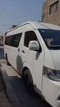 توجد كية ١٤ راكب موديل ٢٠٢٦ للتأجيروتبريد فول زيارة مناسبات أعراس الات...