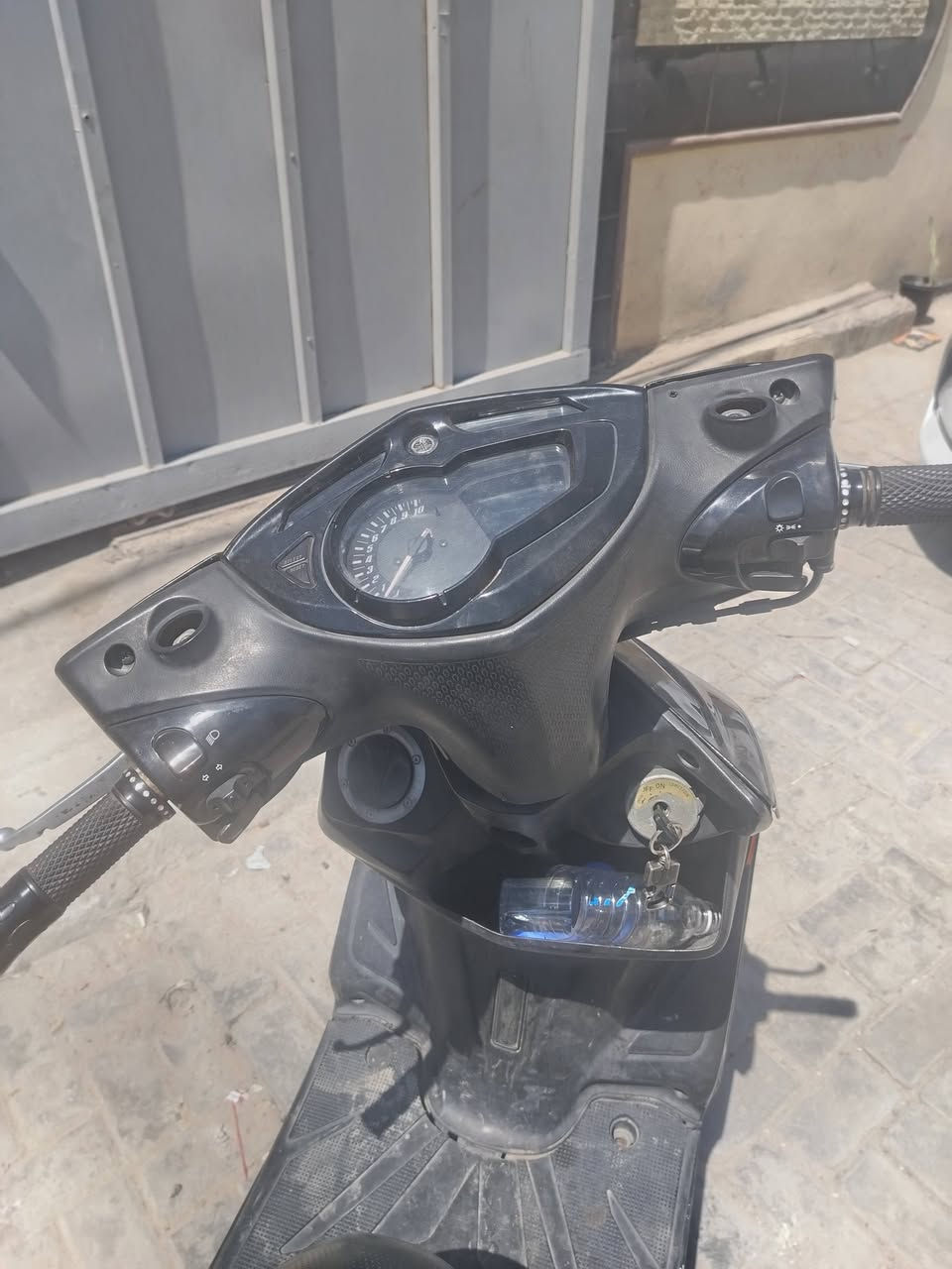 السلام عليكم للبيع سكنس لد 850وبيهه مجال قليل مكينه مكفوله مكان كاظميه ***********
