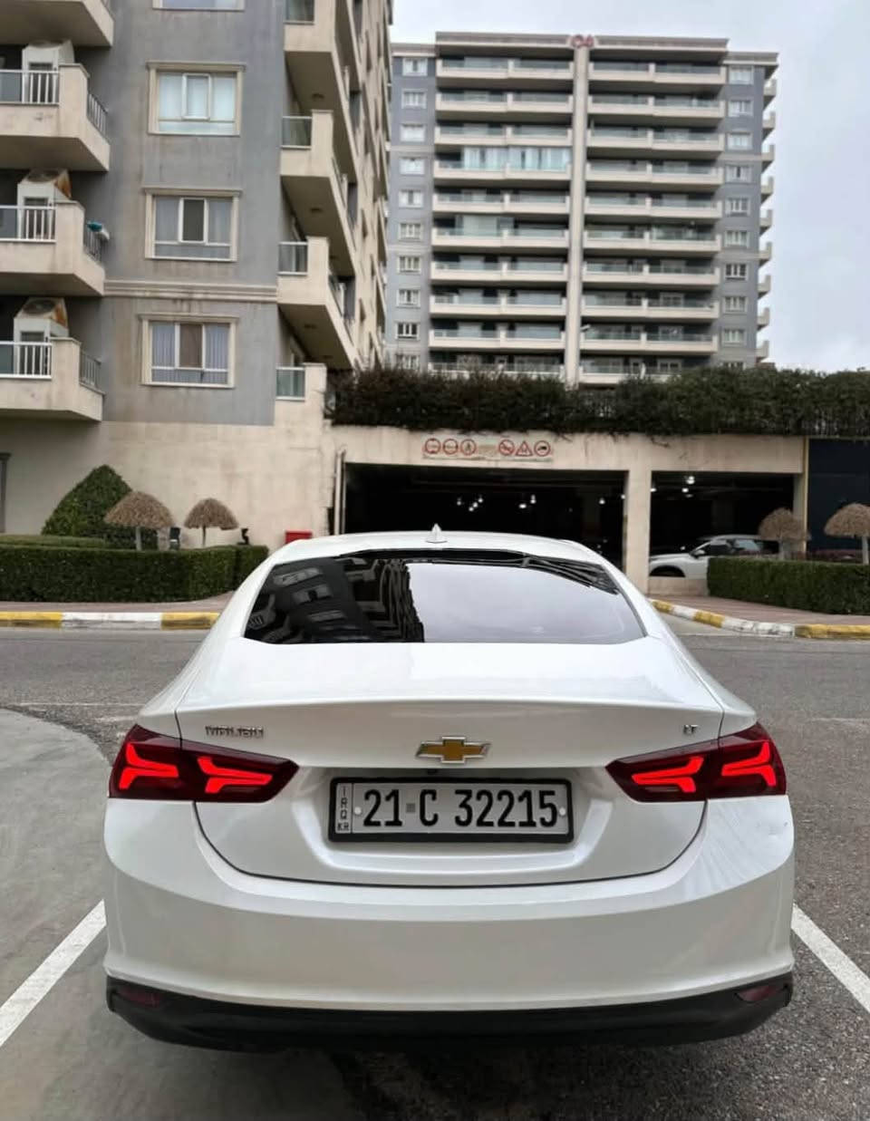Malibu 2017 LT1
‎شۆفرلێت مالیبۆ ٢٠١٧ 
‎مه‌كینه‌ ١.٥ ی تۆربۆ 
ڕەنگی سپی سەدەفە زۆر جوانە
تایە و ویلی پریمەر وە بەگلایتی دواوەی گۆڕاوە بە لید کە لێرە بوونی نییە لە سینەوە تەڵەب کراوە زۆر جوانە 
گێڕو مەکینە بە شەرت نەکراوە بێ کێشە 
سەنەوی تا ٢٠٢٧ مانگی ١١ تازەیە 
تەنها ٤ پارچەی و تۆزێ شانی دواوەی بۆیاخە بێ مەعجون تەنها لەسەر شوخت پێش و پشتی کەپسە ئێڕباگی نەتەقیوە هەمووی بیلادە 
شاشە گەورە ، کوشن کارەبا ، ٥ بەصمە ، کارپلەی ، لایت زینۆن بیلاد ، ئۆتۆ ئیستۆپ ، کامێرا ، کامل لیدی ناوە بیلاد ، گێر ئۆتۆماتیك و عادی ، زۆر مواسەفاتی تر...
ژمارە مۆبایل : ***********

نرخی تەنها ٩١ گەڵاو معامەلەیەکی کەم .

